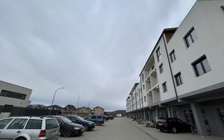 Apartament nou, etaj 1, 2 balcoane, incalzire pardoseala - Poză 2