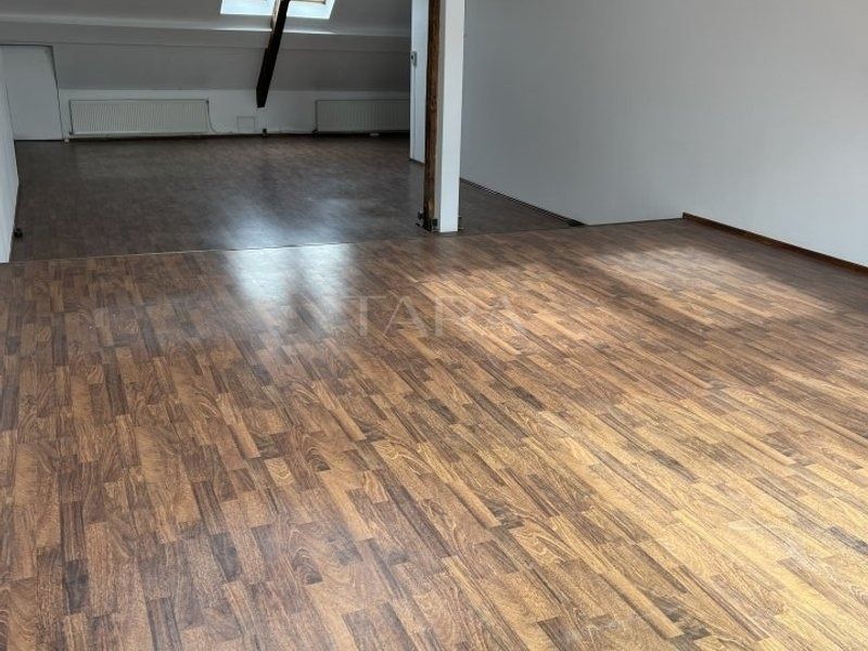 Apartament de vânzare cu 4 camere in zona Ultracentrala - Poză 3
