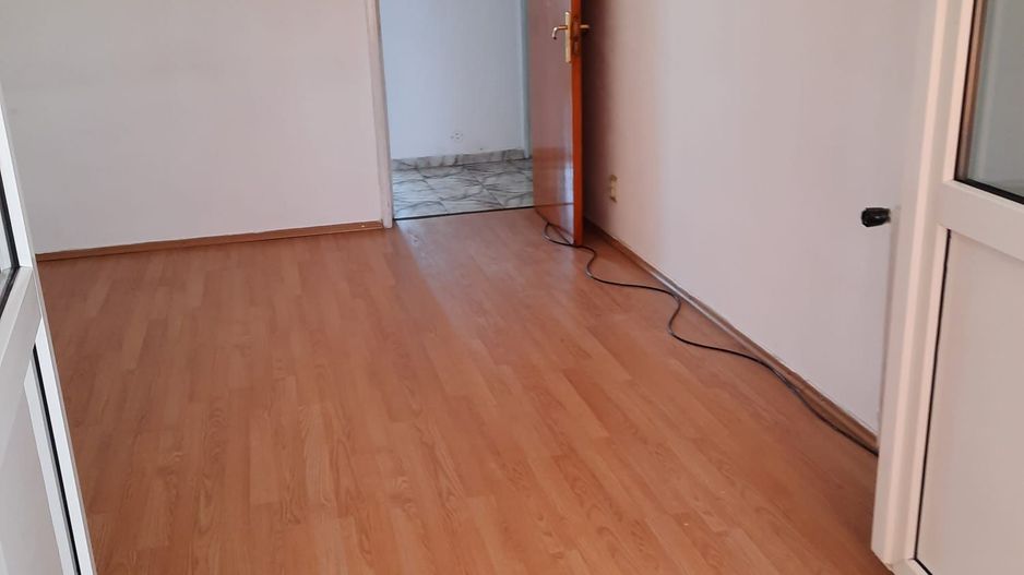 De vanzare apartament 2 camere- zona Lujerului - Poză 4