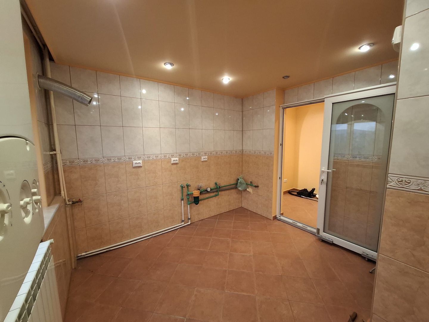 Comision 0 % 3 Camere Metrou  Renovat  Total  L341 - Poză 9