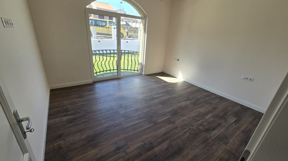 Casa la cheie 4 camere,garaj 60mp.,500mp teren,0%comision - Poză 10
