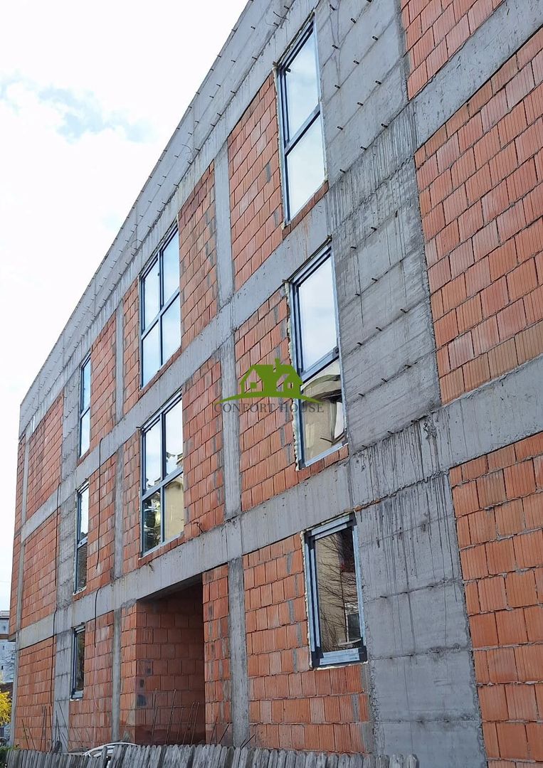 Ap.3 Cam.Nr.1 la ET.1 BL.Nou, cartier Traian-Cecilia Storck , Rm.VL - Poză 4