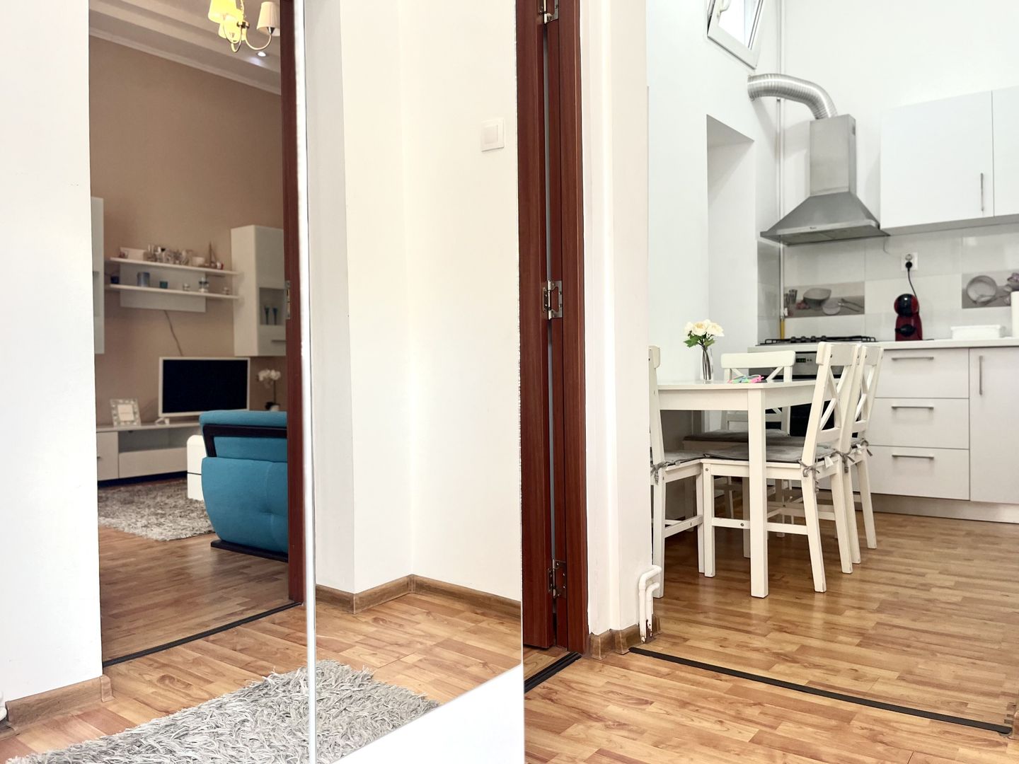 Apartament 2 camere, renovat, in Piața Unirii - Poză 6