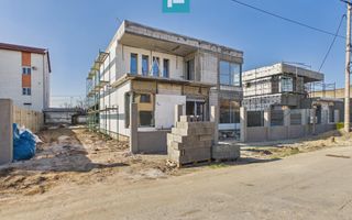 Casă deosebită în Parneava – Strada Griviței - Poză 3