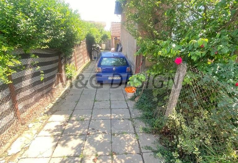 Apart la casa Bogdanestilor  curte  acces cu masina centrala proprie - Poză 20