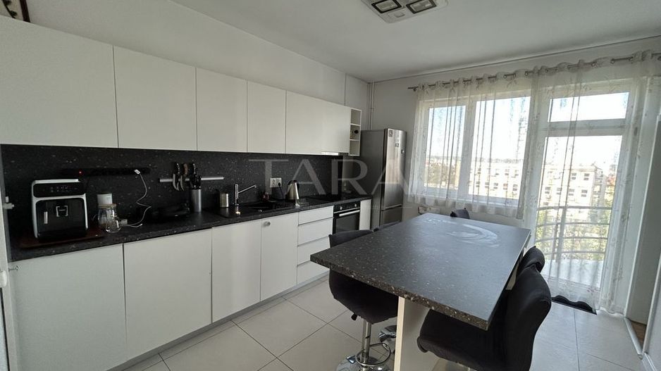 Casă spațioasă cu curte și livadă – Gheorgheni, - Poză 4