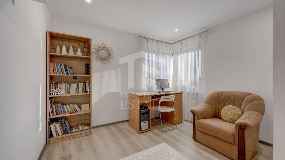 Vilă 342 mp cu piscină și 800 mp teren / 4 dormitoare / Pleașa - Poză 10
