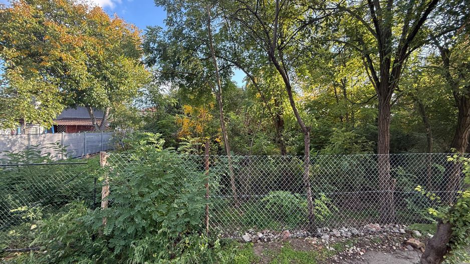 COMISION 0 % | Teren Intravilan de Vanzare | Zona Plopi | Investitie - Poză 1