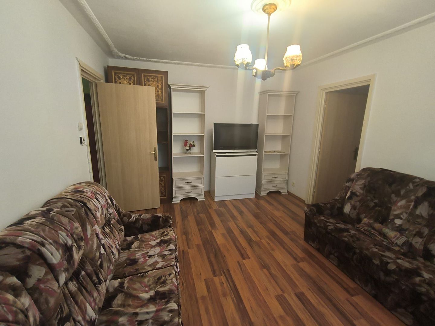 Apartament 3 camere zona Astra,Complexul Mare - Poză 1
