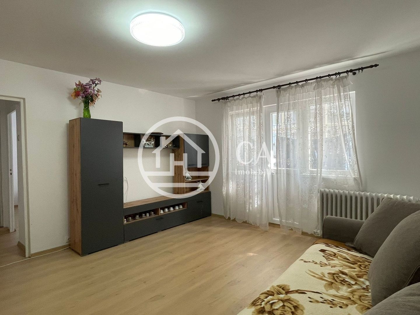 Apartament de închiriat cu 2 camere in zona Rogerius, Oradea - Poză 5