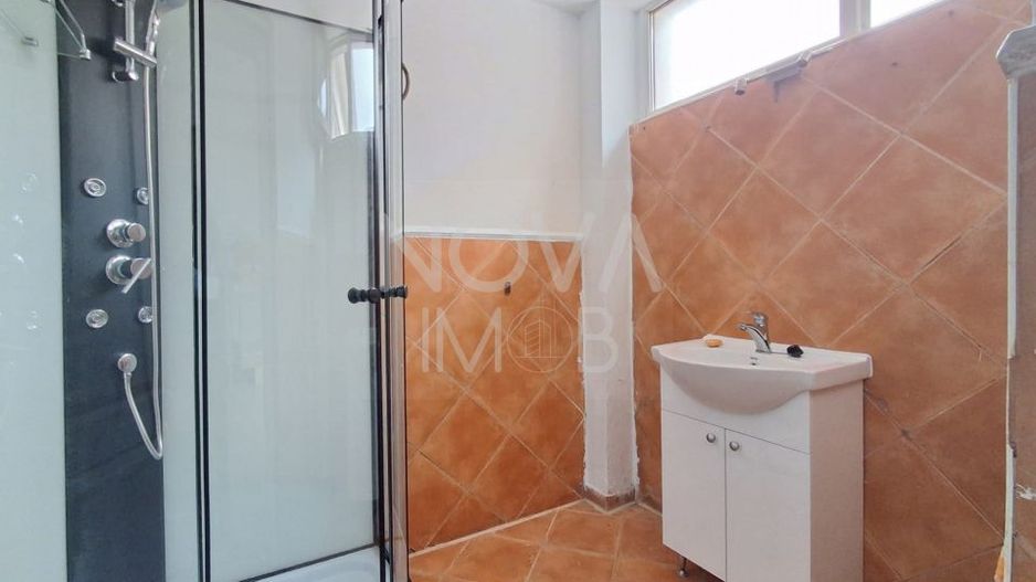 Casa pentru muncitori, 19 locuri - Trei Stejari - Poză 8