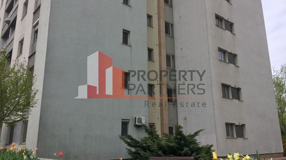 Apartament West Parc cu loc de parcare si boxa depozitare - Poză 5