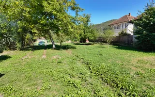 Casa vacanta,investitie  in Gurahont cu teren generos - Poză 23