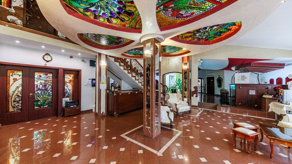 Complex HoReCa functional – 13.000 mp, venituri active, 15 km Timisoara - Poză 12