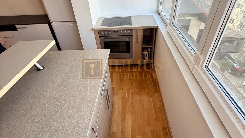 3 camere, zona Dambovita, apt superb, centrala proprie, disponibil imediat - Poză 8