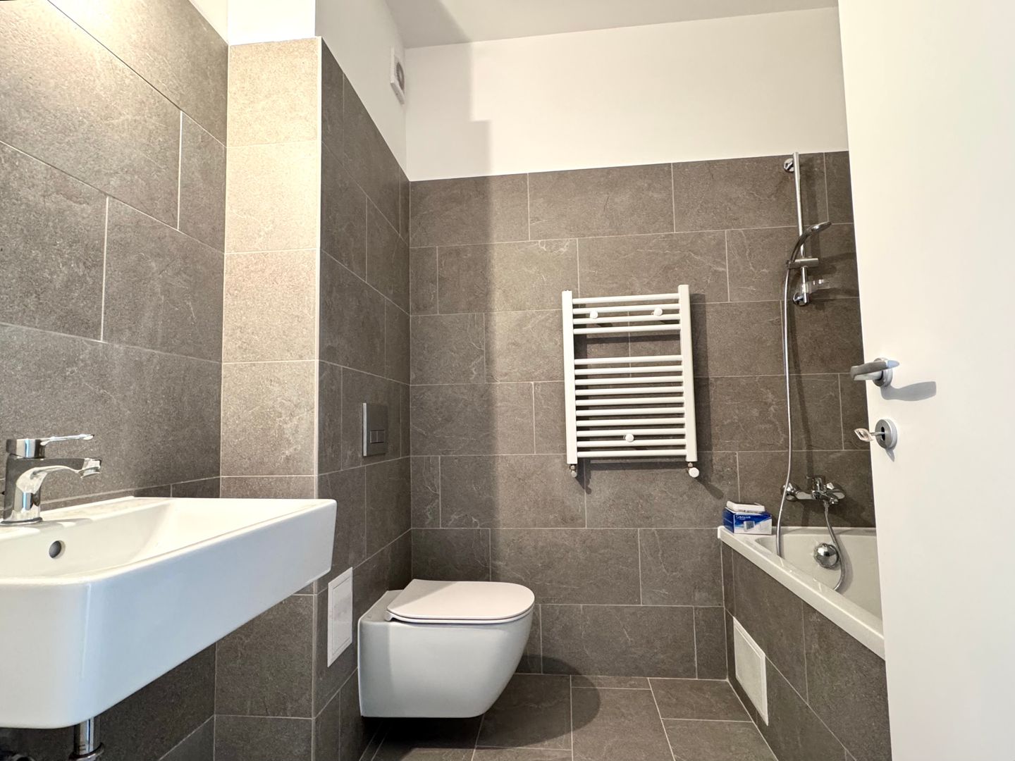 Apartament 2 camere cu Grădină Proprie - Atria Urban Resort - Poză 9