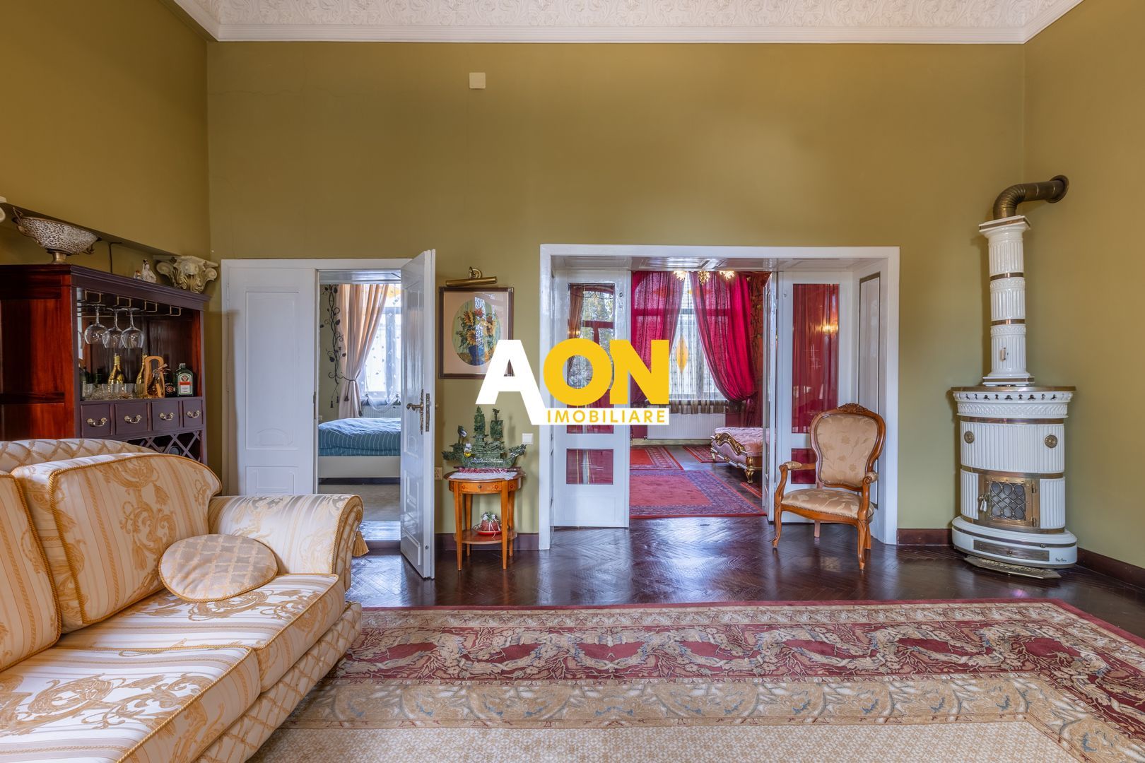 Casa din secolul XIX, ultrafinisata, ultracentral, 855 mp teren - Poză 5