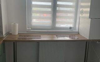 Se vinde apartament cu o camera,zona Valea Adanca - Poză 4