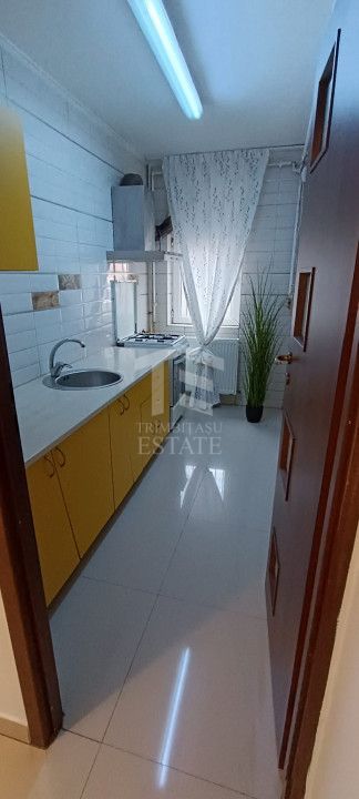 Garsoniera Decom.+Balcon ( pretabil spat.comerc./investitie) PARTER/4 - Poză 4
