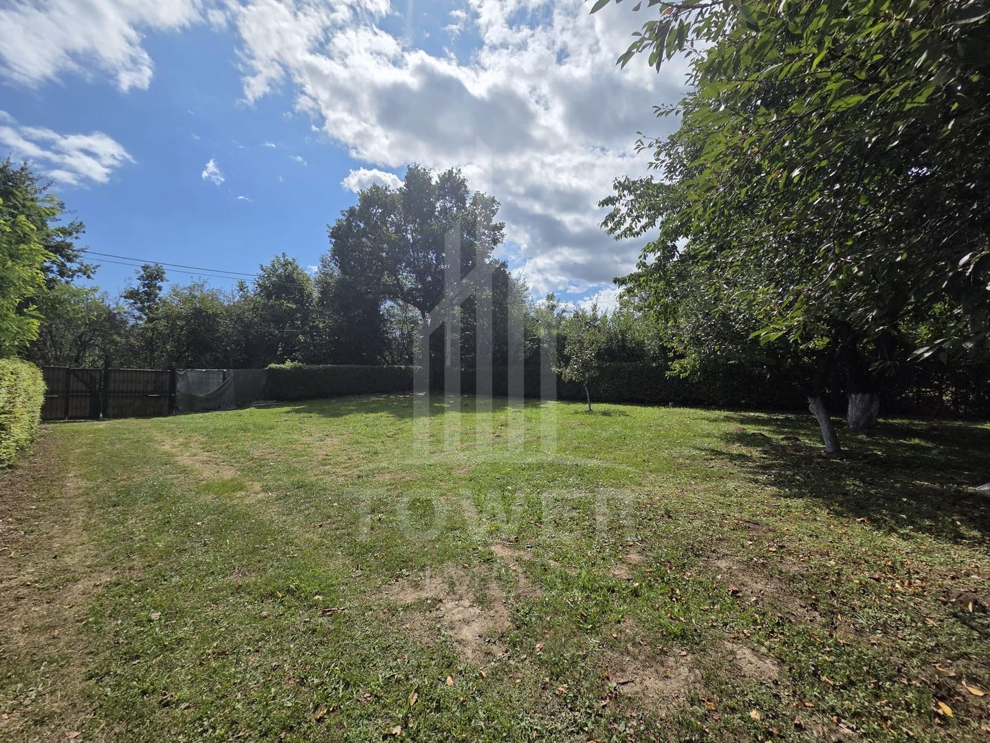 Teren deosebit cu cabană din lemn, Tocile – locație liniștită - Poză 20