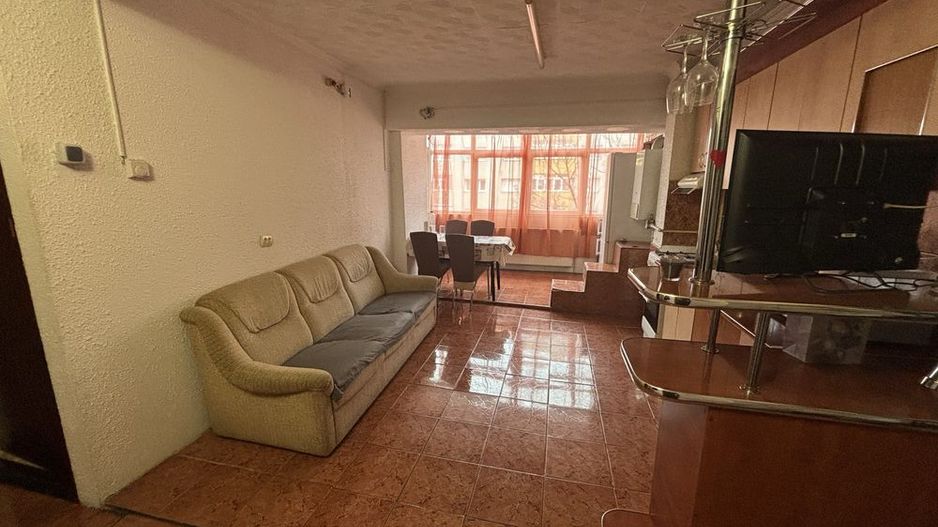 BRASADAS vinde ap 2 cam etaj 3/4 Micro 17 Indep. - Poză 1
