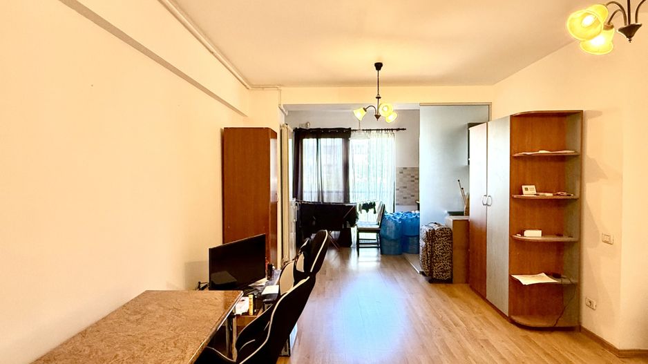 Garsonieră zona Aviatiei-Aerogarii, cu loc de parcare inclus - Poză 1