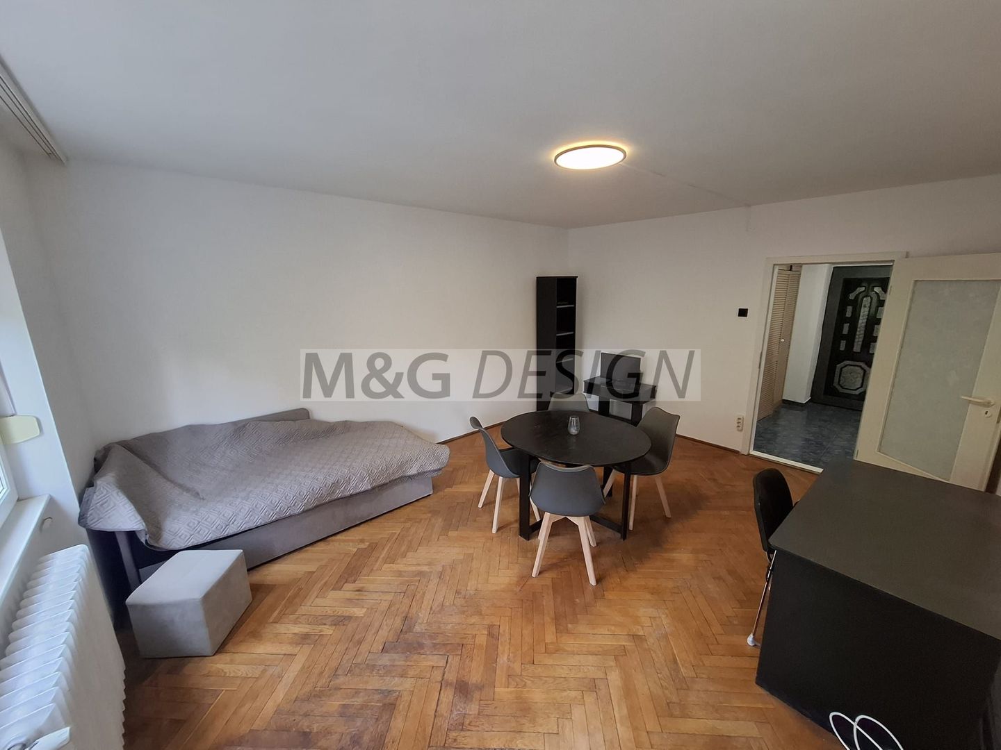 Medicina, etaj 3, CENTRALA, renovat recent - Poză 1