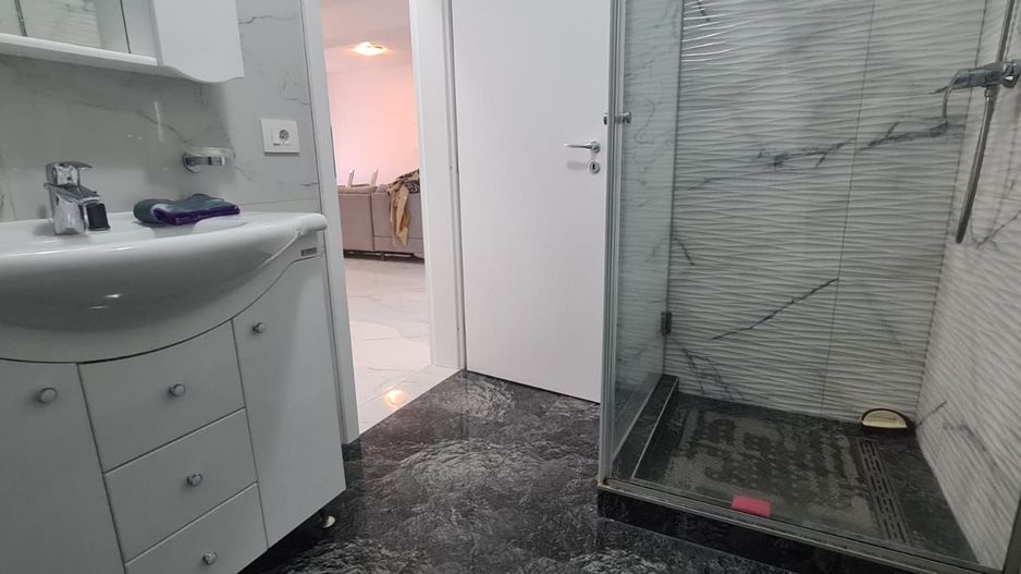 De vanzare apartament cu 2 camere Micro 17, 133.000 euro - Poză 14