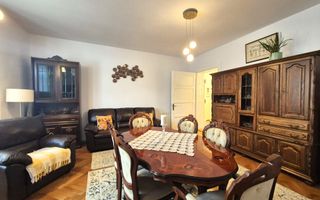 Piața de Miercuri, casă singură în curte, renovată 2025 - Poză 4