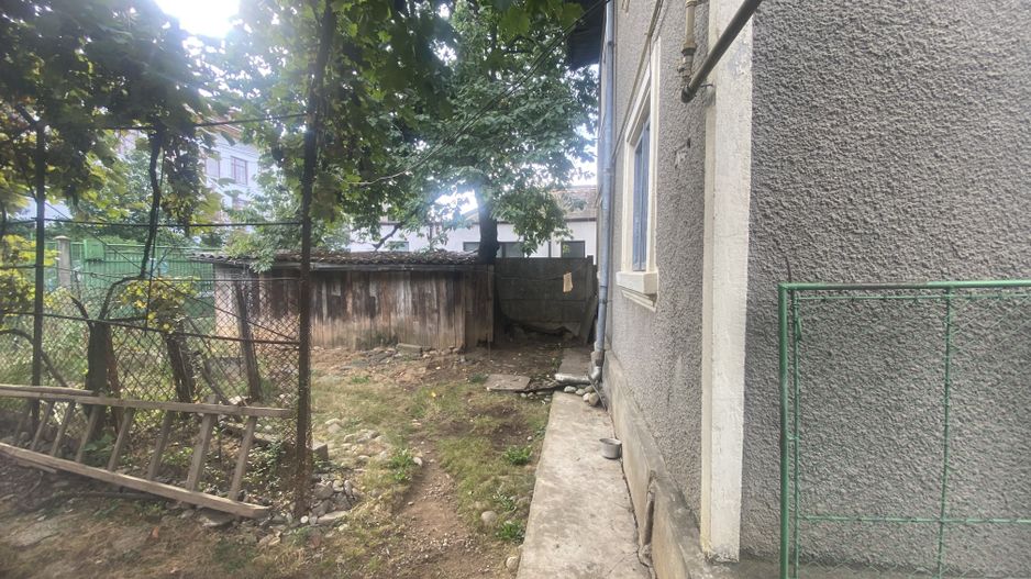 Vanzare casa cu 6 camere in Targoviste - vizavi de Colegiul Carabella - Poză 20