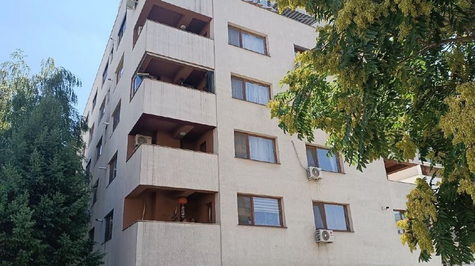 Apartament 2 camere Cartierul Francez - Poză 1