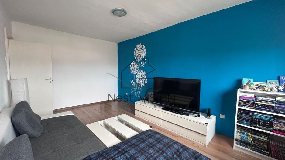 Apartament cu 3 camere | priveliste superba spre munti | Vasile Aaron - Poză 1