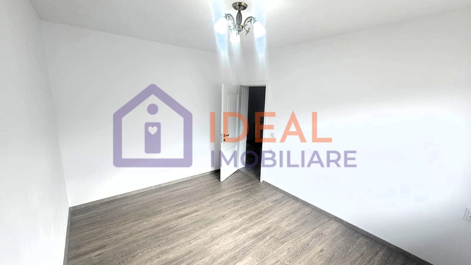 Casa Individuala pe un singur nivel cu 2200 mp de curte, in Săcel - Poză 5