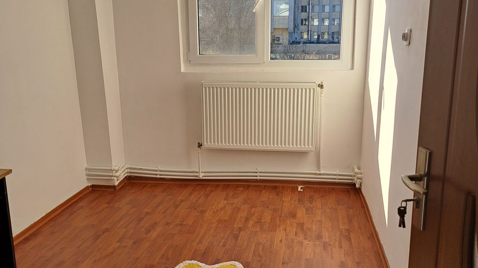 Apartament 4 cam dec Port, et 4/5,St 100mp,3 balcoane - Poză 7