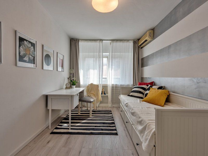 Apartament superb de 3 camere zona Universitate - Poză 7