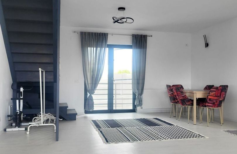 Casa Mogosoaia, constructie noua, 3 bai, zona in dezvoltare, vecini civilizati - Poză 2