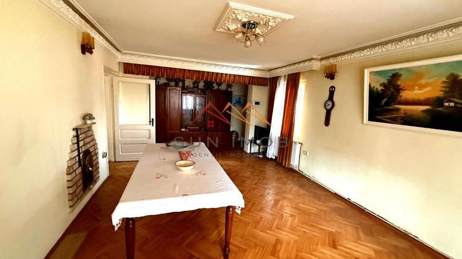 Vila 7 camere, an 1984, garaj, terasa, teren 604 m2, Poiana Campina,PH - Poză 1