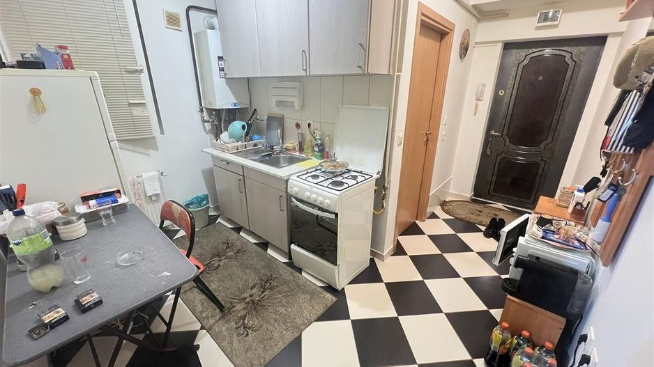 1 camera zona Sagului bloc nou etaj 1 CENTRALA PROPRIE - Poză 4