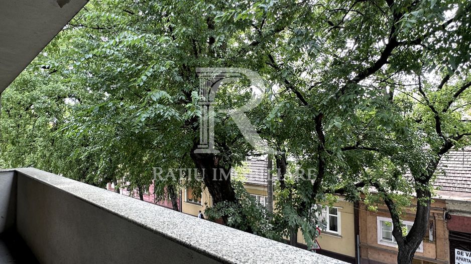 Apartament cu 3 camere | Ultracentral | Oradea - Poză 11