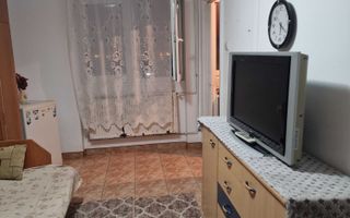 BRASADAS vinde garsoniera 21mp la etajul 4/4 pe Bd Closca. - Poză 2