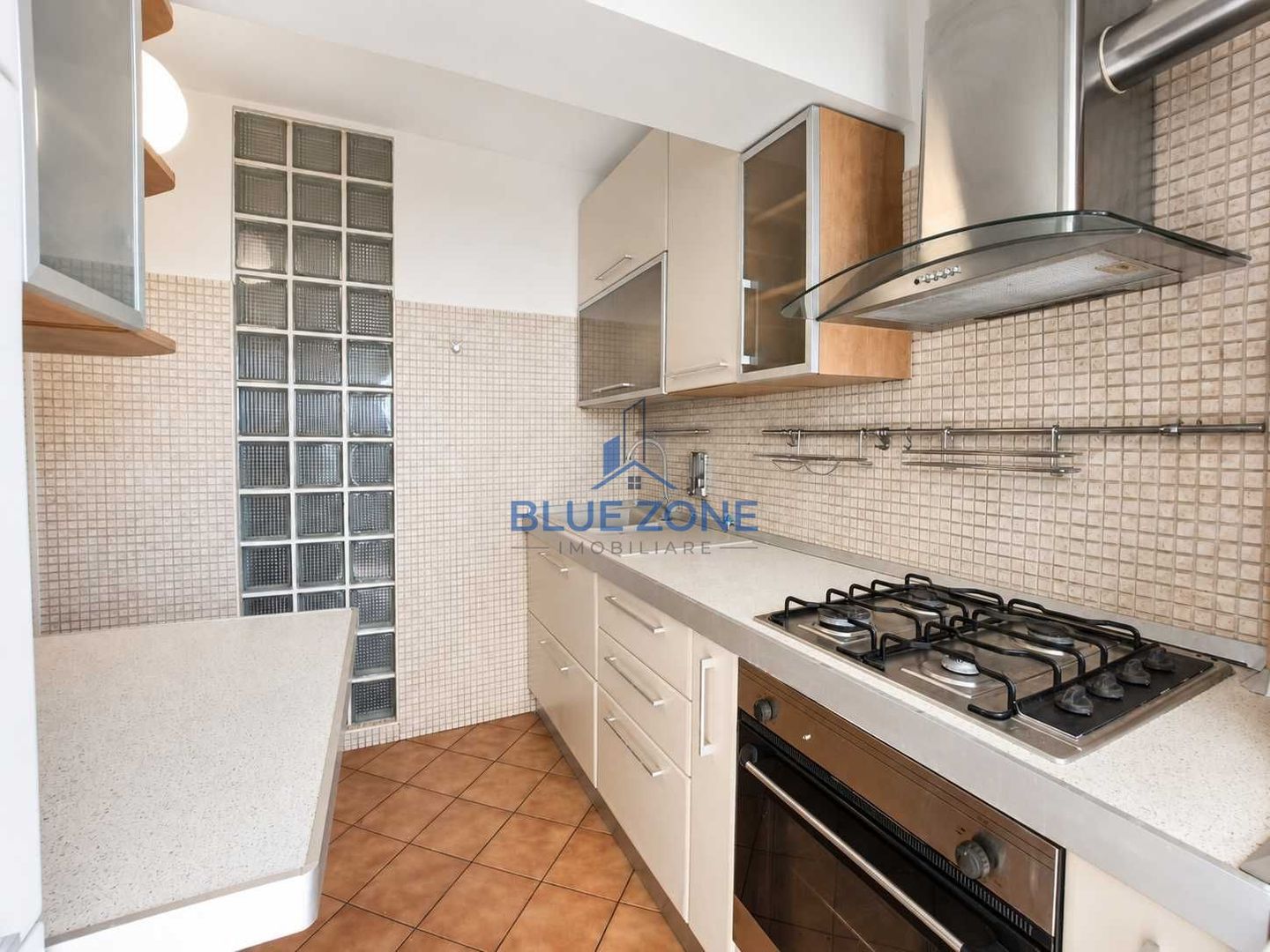 Apartament 2 camere | Bd. Unirii | 65,7 mp | 3 balcoane | 669 € - Poză 5