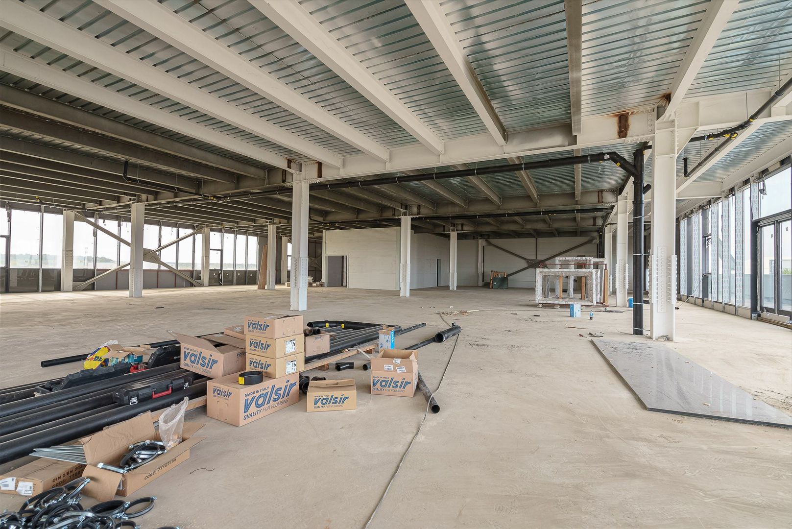 Stefanesti Center A3 Centura Spatiu 900mp cladire comerciala/birouri - Poză 11