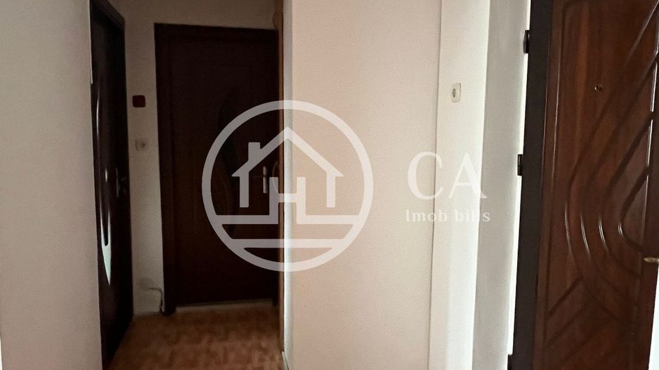 Apartament cu 3 camere de vânzare in zona Cantemir, Oradea - Poză 12