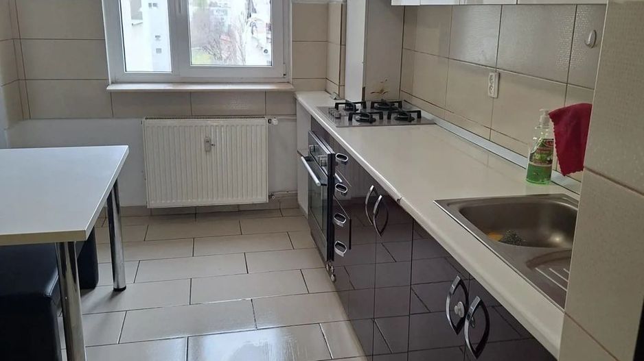 Apartament de închiriat 3 camere Sebastian - Poză 3