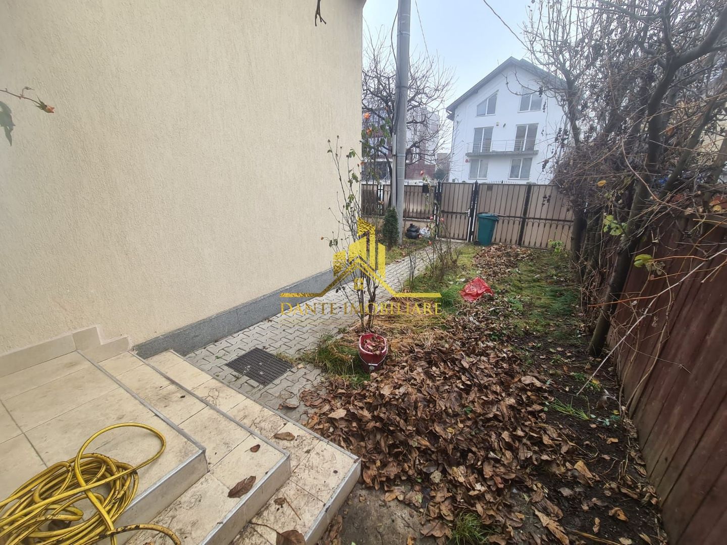 Casa individuala, mobilat modern, zona Grigorescu, curte, parcare - Poză 8
