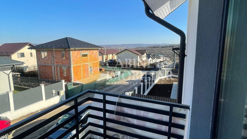 🏡 Vilă Tip Duplex modernă – Mutare imediată în Valea Adâncă - Zona 5 Drumuri - Poză 5