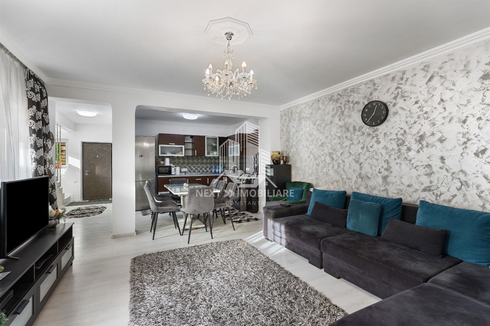 Casa P+M, 5 camere si spatiu comercial stradal , teren 252mp - Poză 2