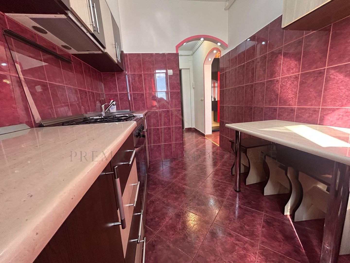 De închiriat – Apartament 2 camere zona ultracentrala - Poză 2