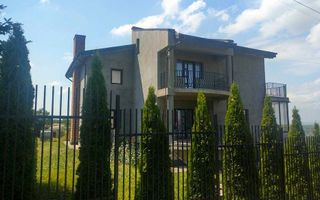 Vilă duplex luminoasă în Bucium, panorama deosebită, suprafață 480 mp - Poză 2