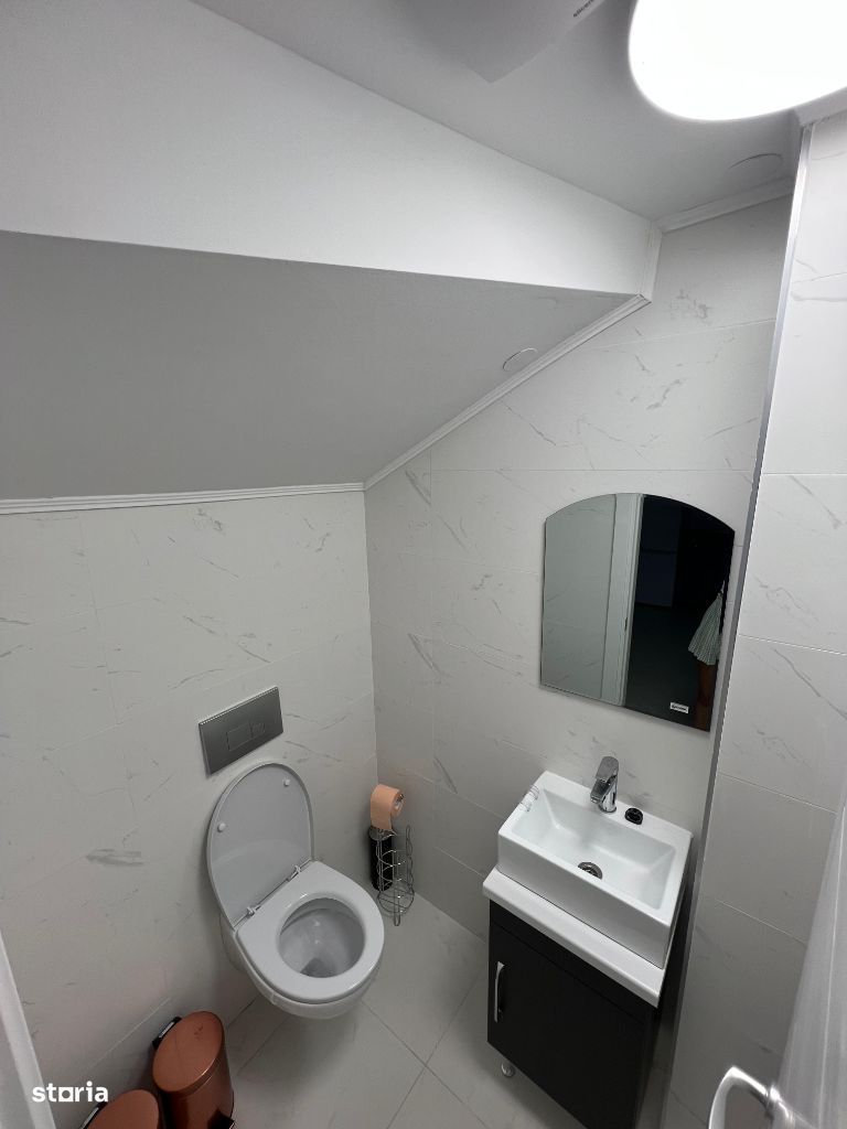 Proprietar inchiriez Cosmopolis Vila N semi-mobilat - Poză 10